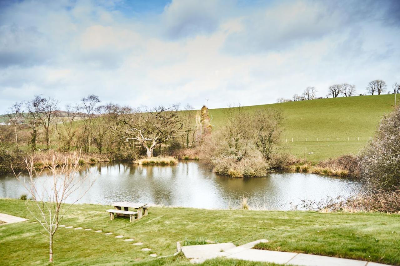 Penuwch Boathouse- Lakeside Rural Cottage Ideal For Families With Indoor Heated Pool Carmarthen Exterior foto